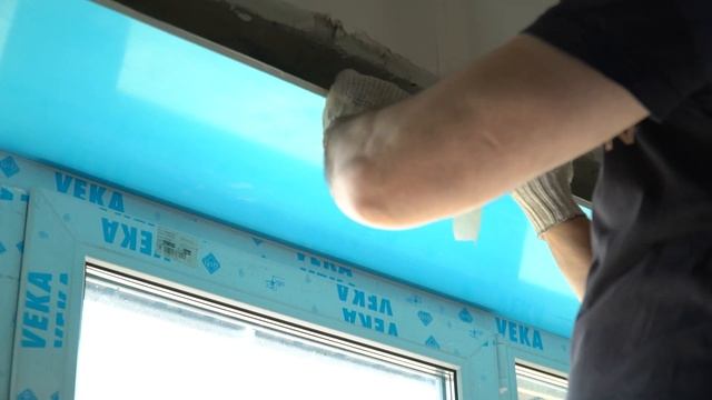 Отделка окон. Установка подоконников и монтаж откосов.