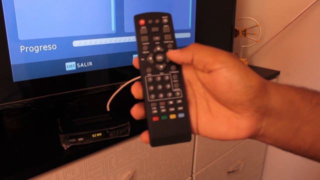 ¿CÓMO PROGRAMAR E INSTALAR UN SINTONIZADOR DE TV DIGITAL? HAZLO POR TI MISMO смотреть онлайн