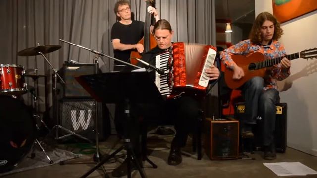2011 10 14 Quintett im Cafe Arte Minor Swing смотреть онлайн