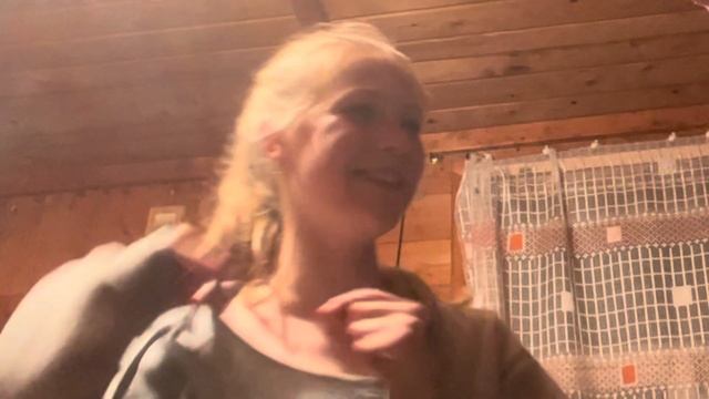 VLOG: Moscow-Dacha/я проколола ухо?/мы вышивали в 2 часа ночи? смотреть онлайн