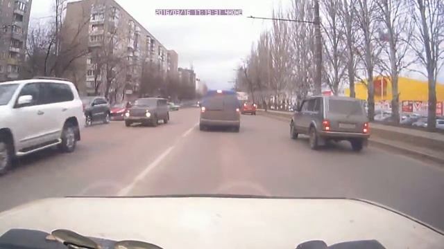 двойная сплошная и ВОРОНЕЖСКИЕ БАРАНЫ !!! смотреть онлайн