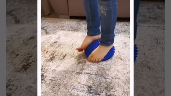 массажная (полусфера) кочка. https://likitoys.ru/index.php?route=product/product&product_id=1453