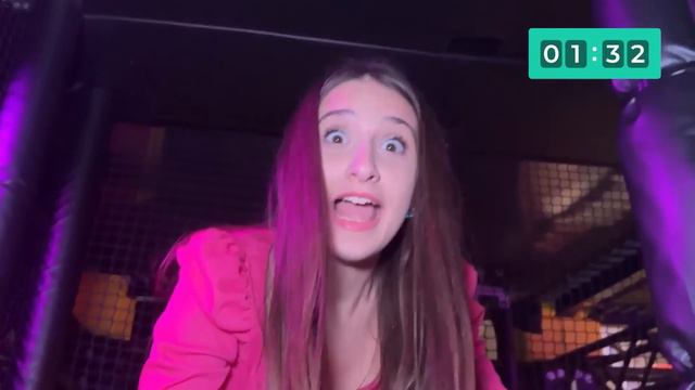 TRAMPOLINE PARK 24 HOURS CHALLENGE •Aury e Mamma Vs Ludo e Papà• смотреть онлайн