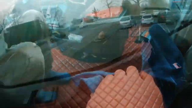 ЖИВУ В ГРУЗОВИКЕ ЗА 150 000 $ 7 лет ХОЛОДНОЕ УТРО И ЛЕГКИЙ ДУШ НА УЛИЦЕ смотреть онлайн