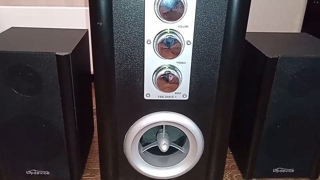 Видео сравнение акустических колонок 2.1 Defender i-wave 45 и Topdevice tde 249 смотреть онлайн