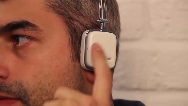 AirBeats - беспроводные наушники смотреть онлайн