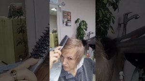 Короткая женская стрижка.Как себя постричь?Тонировка блонда.