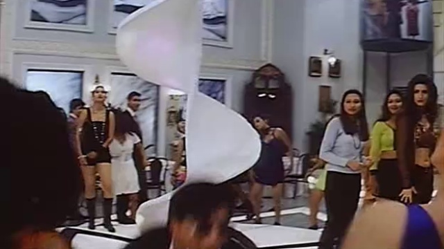 Джонни (Shah Rukh Khan) 