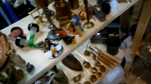 Блошиный рынок ТЦ Тишинка в Москве. 16 декабря 2017 смотреть онлайн