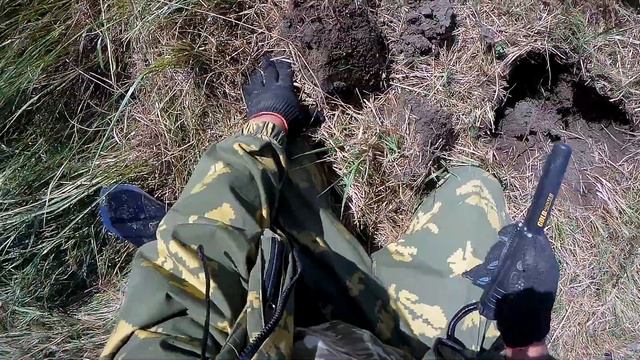 Немного монет и странный амулет. смотреть онлайн