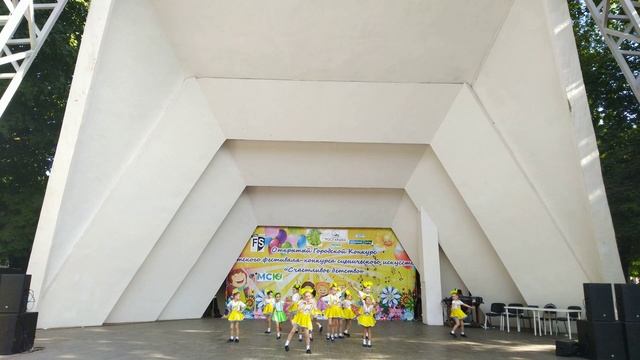 Губки бантиком выступление 1 июня 2019 смотреть онлайн