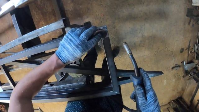 Сварка профильной трубы под 45 градусов смотреть онлайн