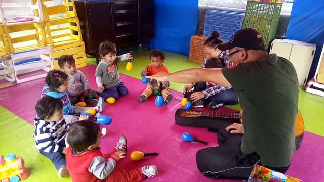 ACTIVIDADES MUSICALES PARA NIÑOS Y NIÑAS ENTRE 1 A 3 AÑOS смотреть онлайн