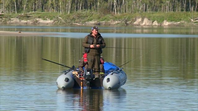 Осенний спиннинг на большой реке. Рыбалка с другом смотреть онлайн