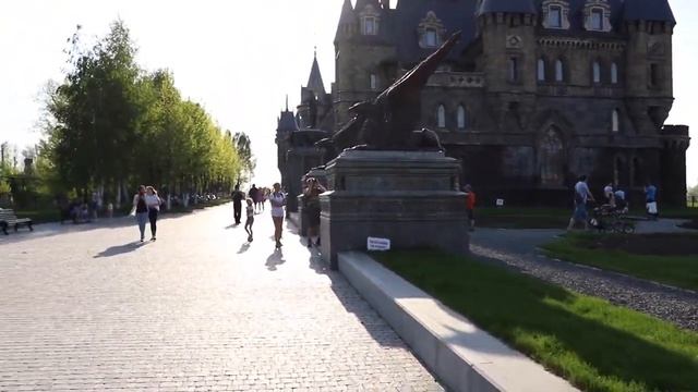 Тестирую Canon 200D в замке Гарибальди