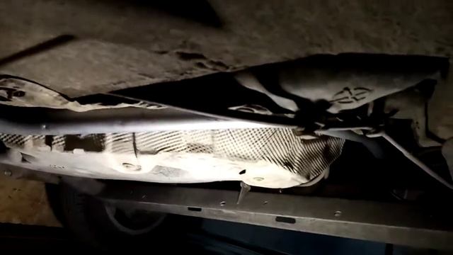 Замена резонатора Рено Логан смотреть онлайн