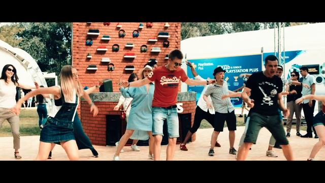 EXTRA BASS™: Экстра эмоции — Sony на Пикнике «Афиши» 2017 смотреть онлайн
