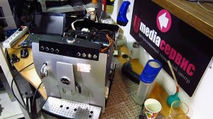 Кофемашина JURA кофе и вода текут в поддон, не делает кофе - ремонтируем в СПб