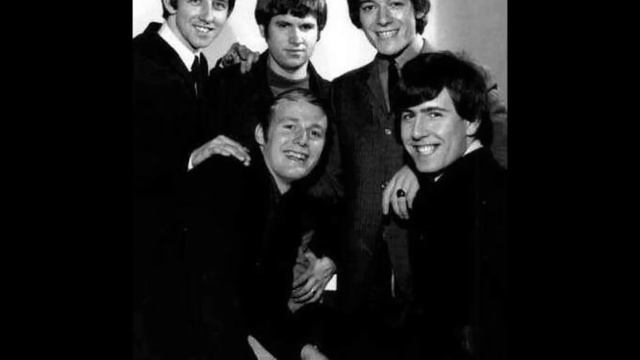 The Hollies "Pay You Back with Interest" смотреть онлайн