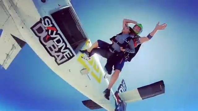 Sabina Rima Skydiving TEASER смотреть онлайн