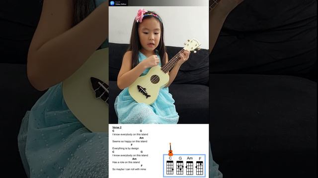 My Girl sang and played "How Far I’ll Go" on ukulele! 女兒首次自彈自唱烏克麗麗 Moana 主題曲！ смотреть онлайн