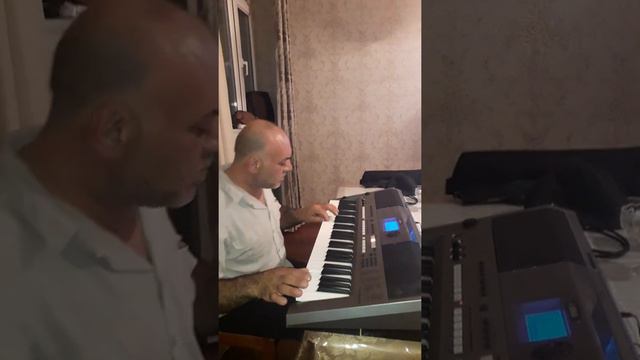 Ramin Aliyev Yamaha psr E 443 смотреть онлайн