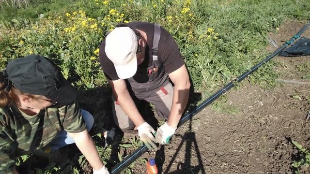 Как установить стартовый кран капельного полива в трубу толщиной 3 мм.