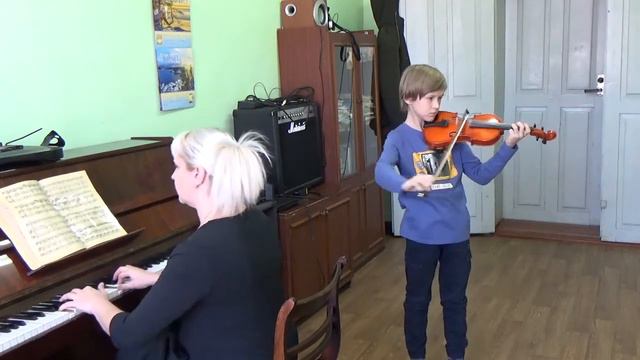 Тарарыкин Антон (А. Комаровский Вариации на тему украинской народной песни "Вышли в поле косари") смотреть онлайн