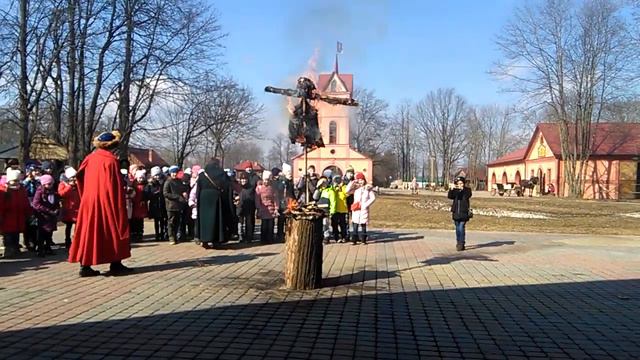 МАСЛЕНИЦА сжигают пуголо смотреть онлайн