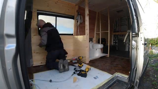 2014 Mercedes Sprinter Van Conversion 2 Berth with Wetroom Shower & Toilet (Timelapse) смотреть онлайн