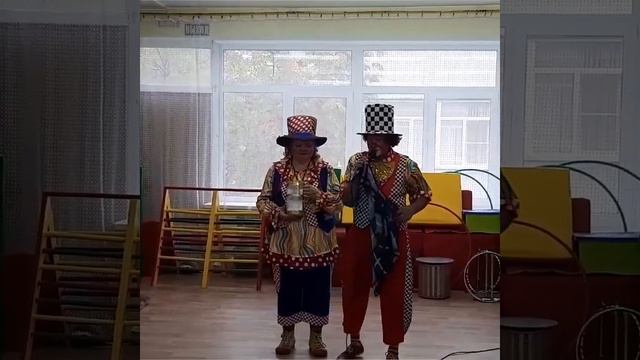 К нам приехал цирк! смотреть онлайн