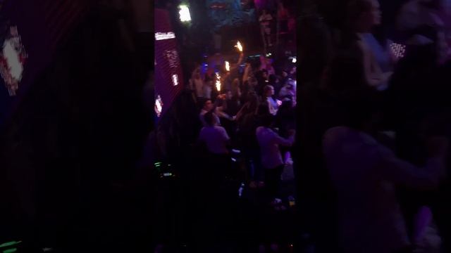 Куда сходить потусить в Москве? Клуб IZI Бесплатная проходка в Телеграм @sadimedia #ночнойклуб смотреть онлайн