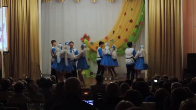 Лебедушка / Dance Studio VISaVIS / День учителя РДК смотреть онлайн