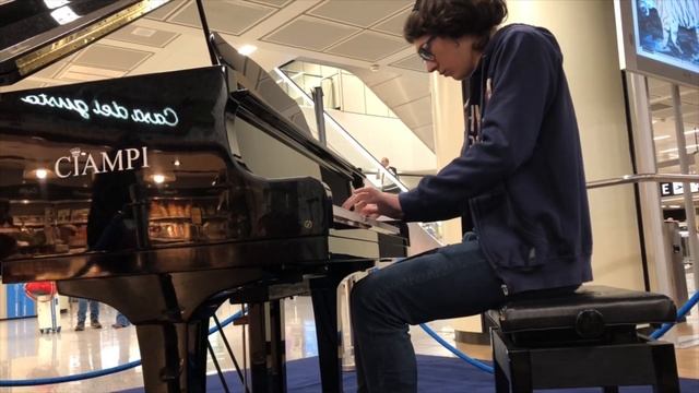 Detroit: Become human Opening theme (Kara) - Piano concert @Fiumicino Airport - Andrea Sichera смотреть онлайн