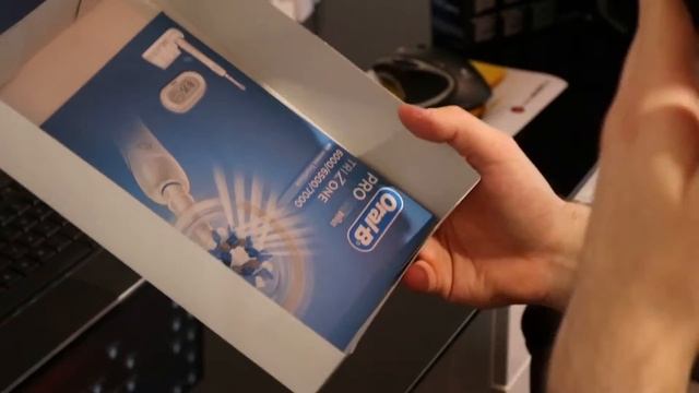 ORAL B BLACK SERIES 7000 UNBOXING! смотреть онлайн