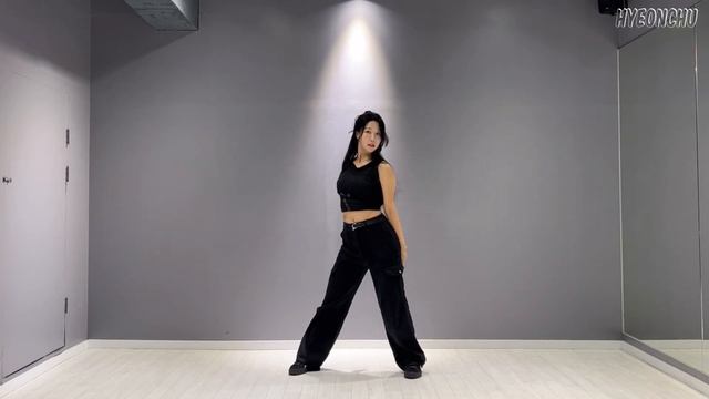 [MIRRORED] LE SSERAFIM(르세라핌) - UNFORGIVEN Dance Cover 커버댄스 거울모드 안무 смотреть онлайн