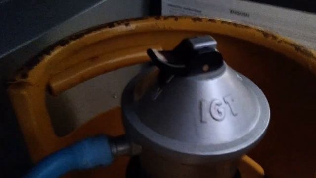 Using DeLonghi Hi-Power gas heater смотреть онлайн
