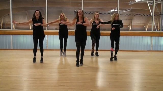 "I'm Still Standing" by Elton John - dance fitness choreo by Alana смотреть онлайн