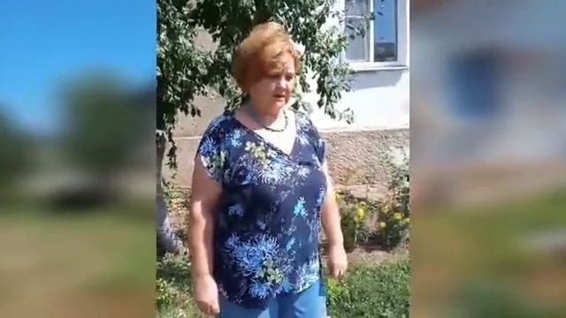 В Фатеже жителей хотят переселить в ветхое жилье смотреть онлайн