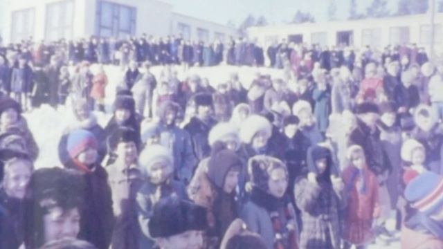 Проводы зимы 1987 год Новоасбест.mp4 смотреть онлайн