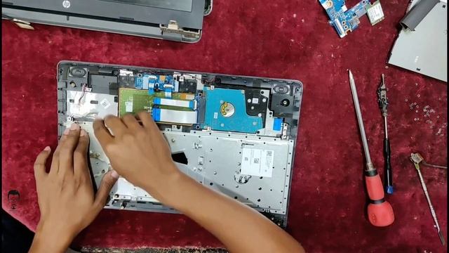 hp 250 G6 Laptop Keyboard Replace смотреть онлайн