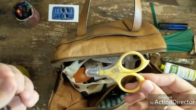 What's in my bag Fossil Sydney Satchel Camel смотреть онлайн