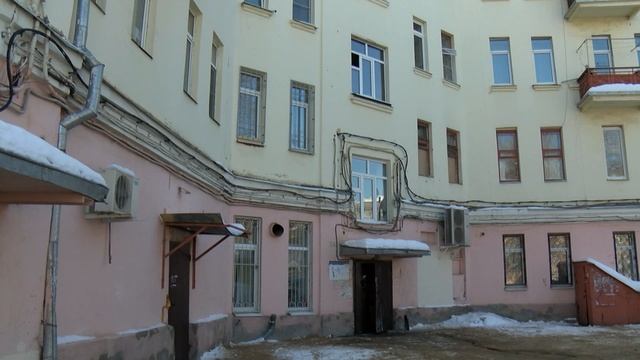 В доме по улице Богатырева насквозь прогорел пол между 2 и 3 этажами смотреть онлайн