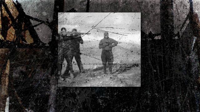 Эрик Оуэнс — солдат в синей рубашке смотреть онлайн