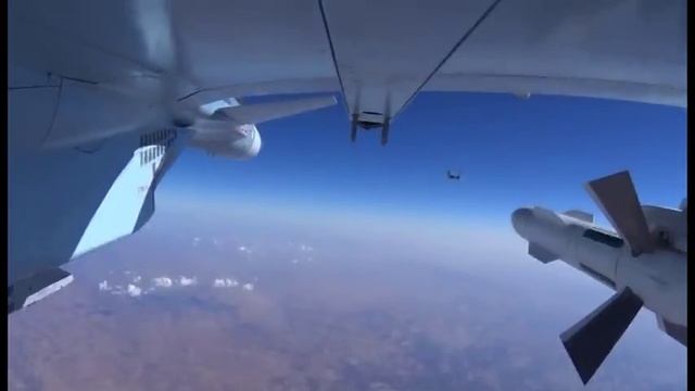 Андрусов Виктор Самолетик, самолетик,самолет стихи Юрий Журавлев музыка Кальянов Александр ковер смотреть онлайн
