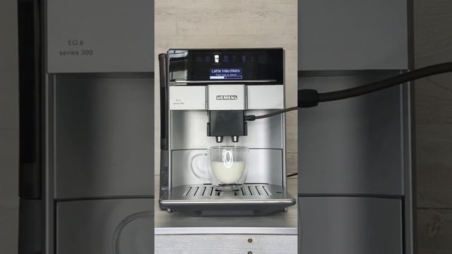 Кавомашина автоматична Siemens EQ.6 plus s300 смотреть онлайн