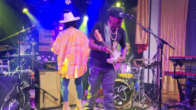 Eric Gales смотреть онлайн