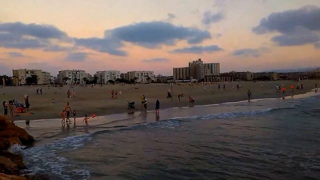 Средиземное Море - город Кирьят-Ям смотреть онлайн