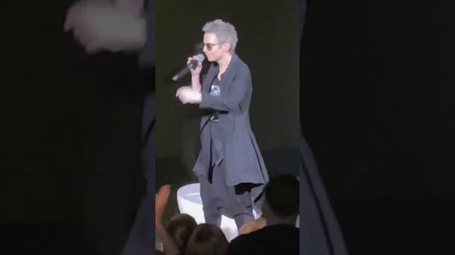 Сурганова и Оркестр. Золотое пятно. Москва. Крокус. 3.12.2021 смотреть онлайн