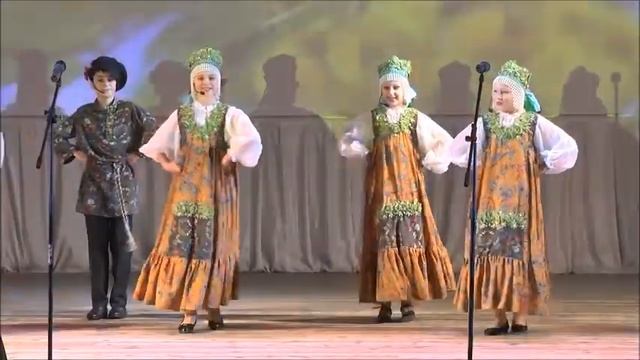 "Ой сад во дворе" смотреть онлайн